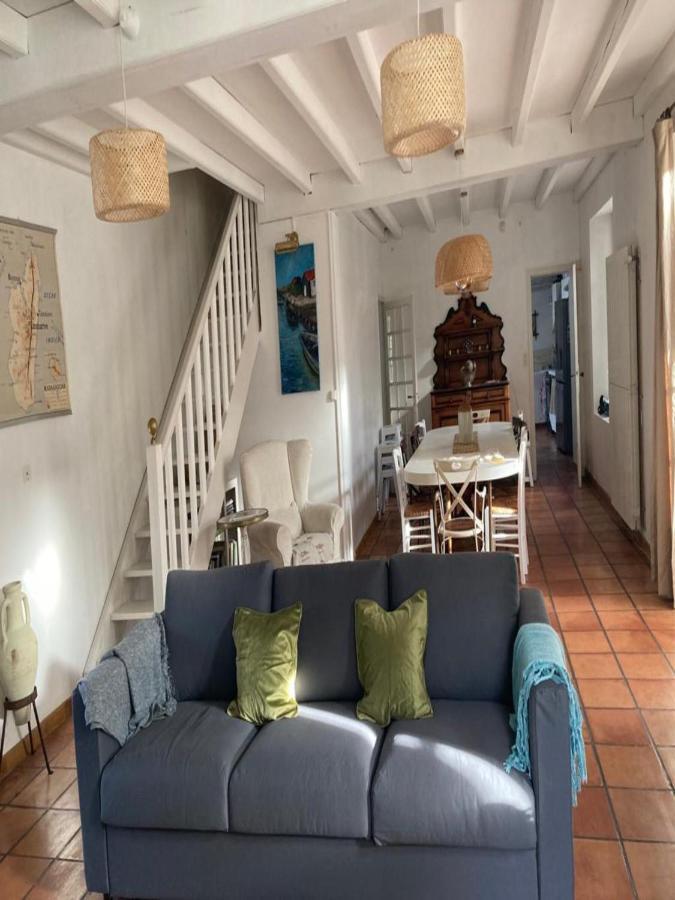 Le Chai Maison De Charme Pour Tribu Joyeuse Le Chateau-d'Oleron Exterior foto