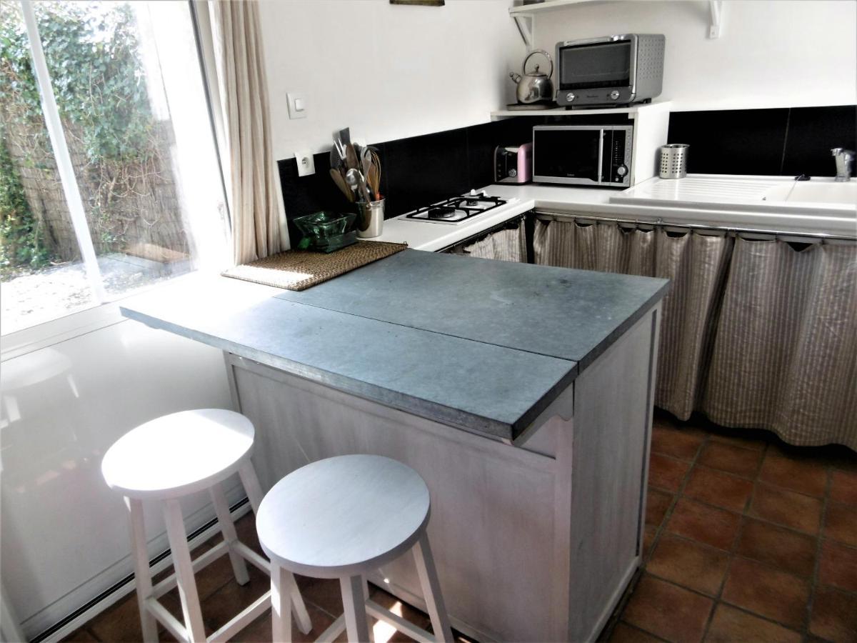 Le Chai Maison De Charme Pour Tribu Joyeuse Le Chateau-d'Oleron Exterior foto