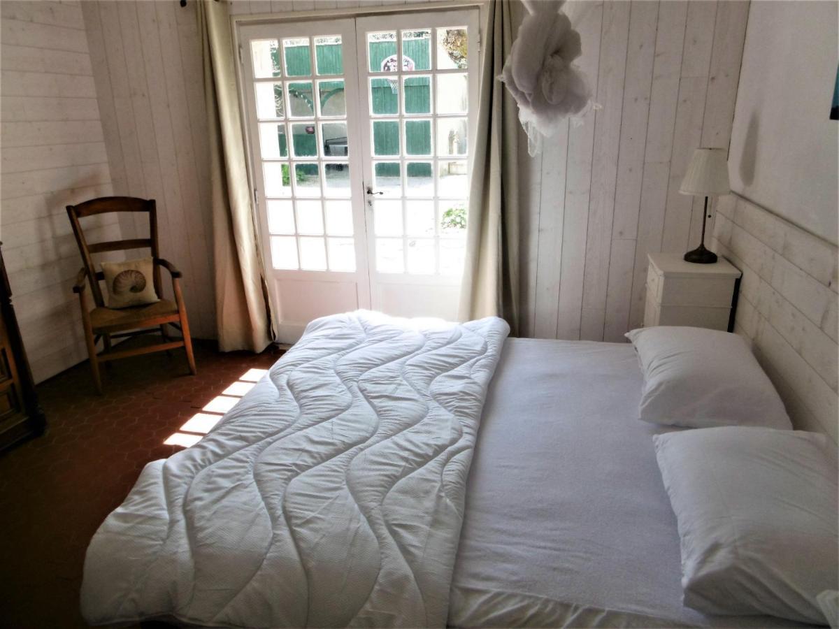 Le Chai Maison De Charme Pour Tribu Joyeuse Le Chateau-d'Oleron Exterior foto