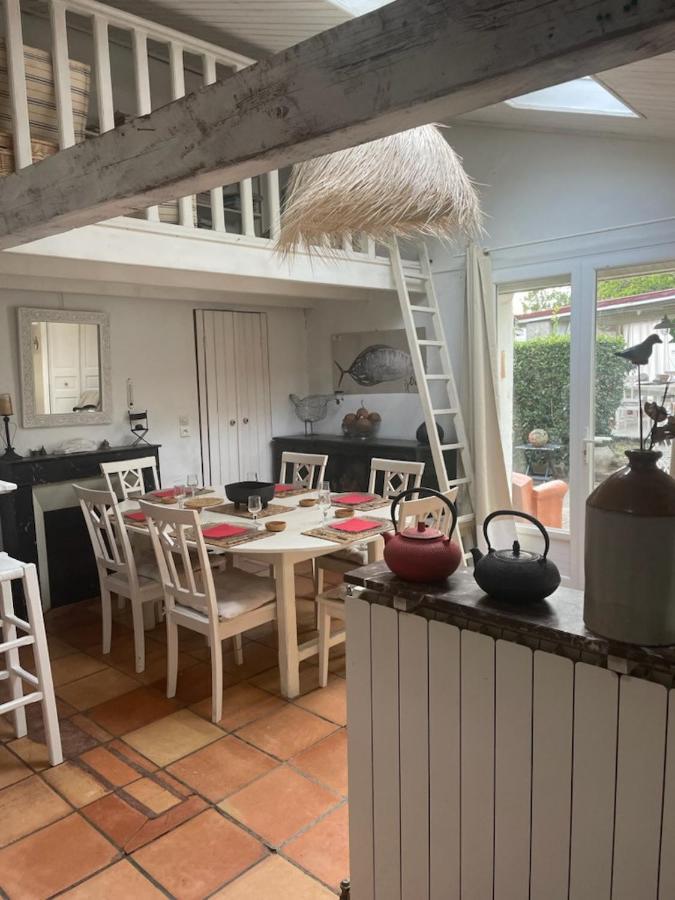 Le Chai Maison De Charme Pour Tribu Joyeuse Le Chateau-d'Oleron Exterior foto